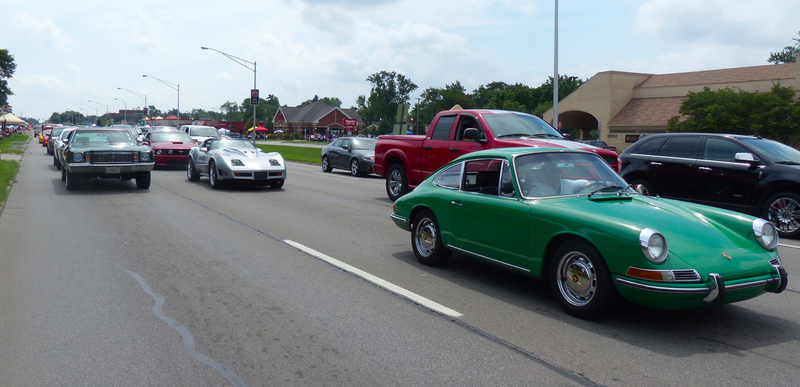 Illustration for article titled The Weirdest And Sexiest Cars That Showed Up To The Woodward Dream Cruise